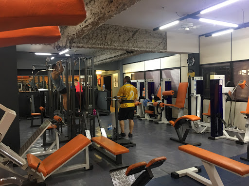 GIMNASIO SANDOW - Fitness, Musculación, Boxeo, Taekwondo y Zumba en Cornellà de Llobregat